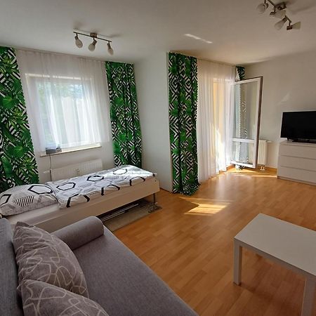 Schoene Ferienwohnung. Naehe Playmobil Und Messe Nbg Фюрт Экстерьер фото